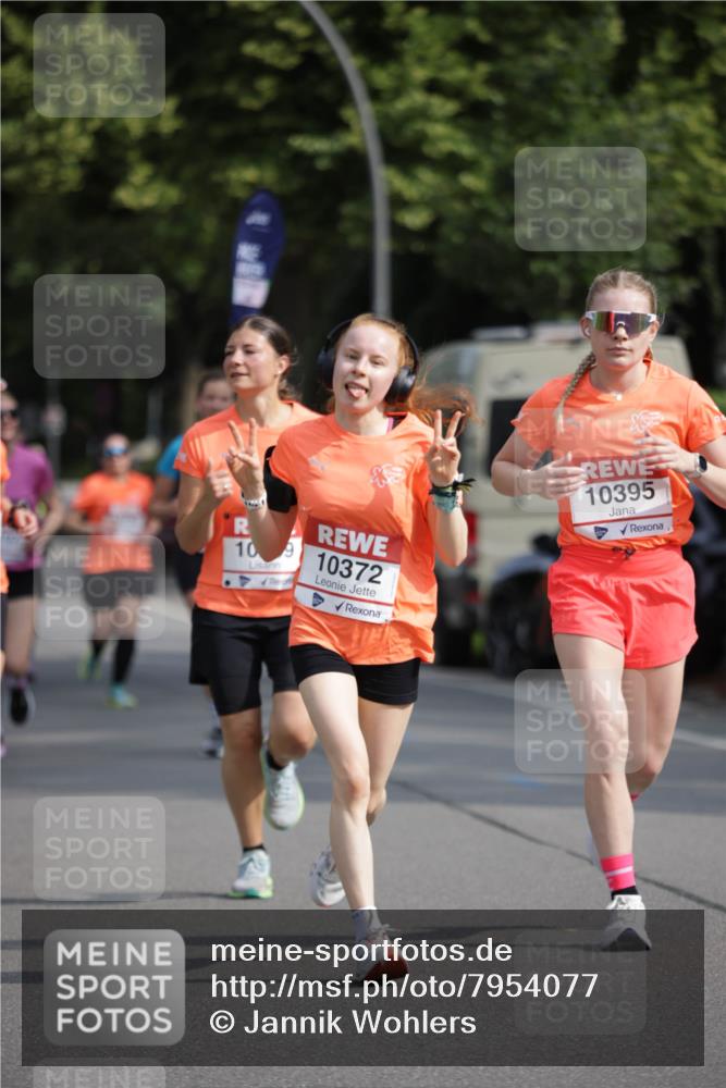 15.06.2025 - REWE Women's Run Jannik Wohlers http://msf.ph/oto/7954077 15.06.2025 08:49:19 Laufen 10, 10372, 10395 meine-sportfotos.de
