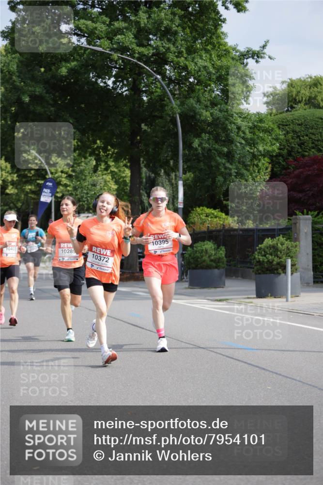 15.06.2025 - REWE Women's Run Jannik Wohlers http://msf.ph/oto/7954101 15.06.2025 08:49:20 Laufen 10403, 10289, 10372, 10395 meine-sportfotos.de