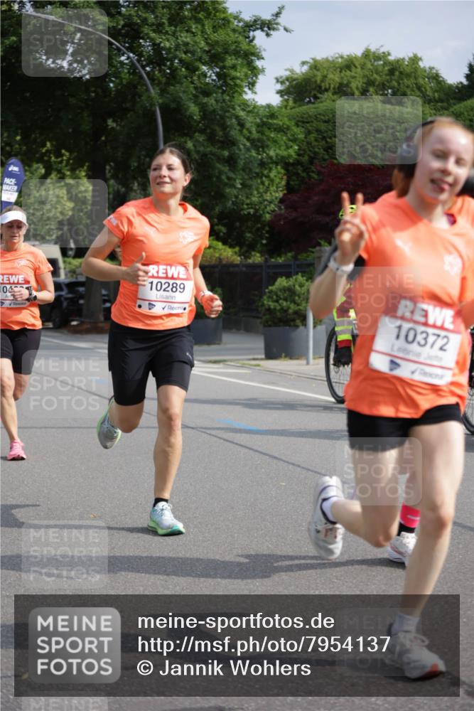 15.06.2025 - REWE Women's Run Jannik Wohlers http://msf.ph/oto/7954137 15.06.2025 08:49:22 Laufen 104, 10289, 10372 meine-sportfotos.de