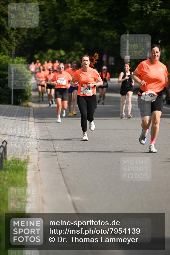 15.06.2025 - REWE Women's Run Dr. Thomas Lammeyer http://msf.ph/oto/7954139 15.06.2025 09:43:52 Laufen 10271, 10756 meine-sportfotos.de