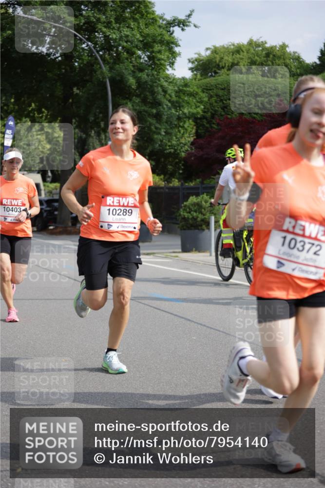 15.06.2025 - REWE Women's Run Jannik Wohlers http://msf.ph/oto/7954140 15.06.2025 08:49:22 Laufen 10403, 10289, 10372 meine-sportfotos.de