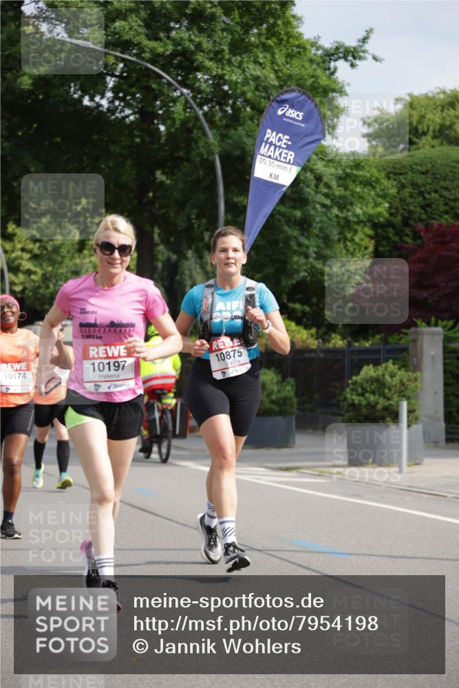 15.06.2025 - REWE Women's Run Jannik Wohlers http://msf.ph/oto/7954198 15.06.2025 08:49:24 Laufen 10474, 05, 30, 21, 0975, 10197, 10875 meine-sportfotos.de