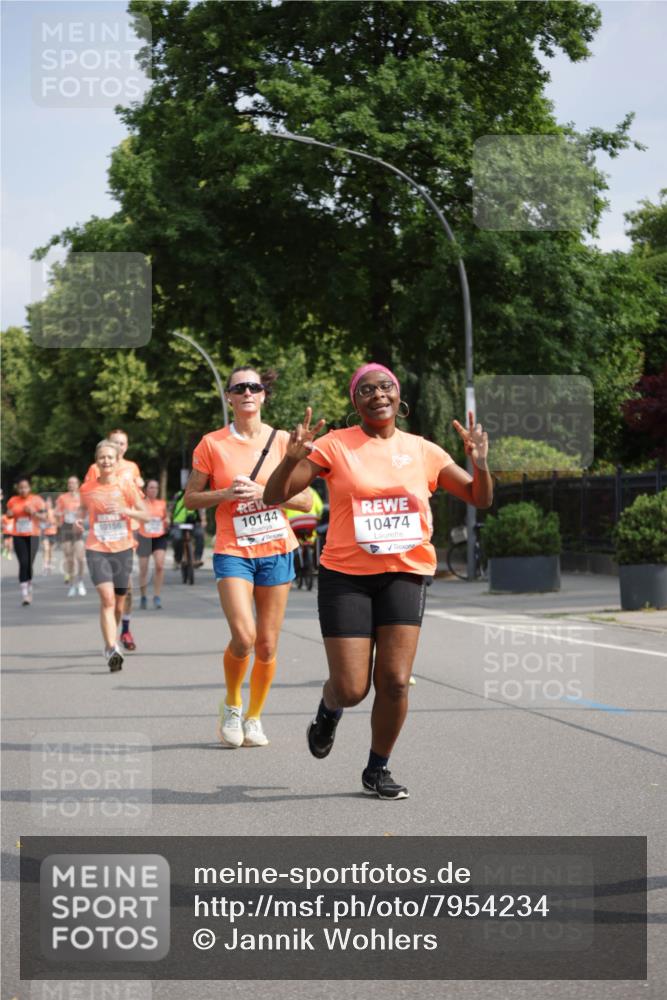 15.06.2025 - REWE Women's Run Jannik Wohlers http://msf.ph/oto/7954234 15.06.2025 08:49:26 Laufen 10156, 10144, 10474 meine-sportfotos.de