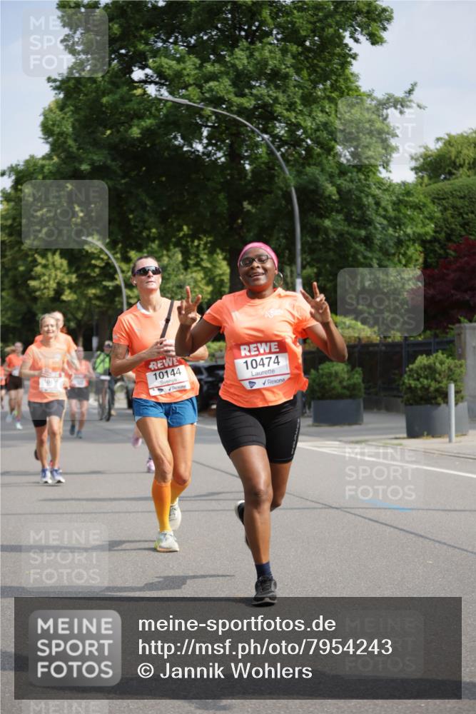 15.06.2025 - REWE Women's Run Jannik Wohlers http://msf.ph/oto/7954243 15.06.2025 08:49:26 Laufen 10156, 10144, 10474 meine-sportfotos.de