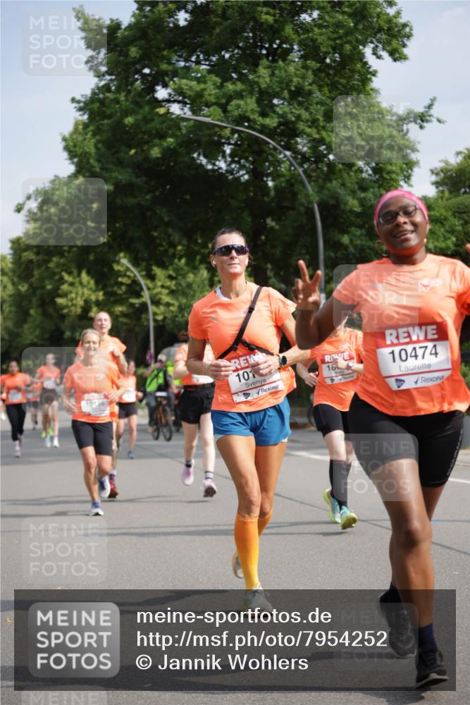 15.06.2025 - REWE Women's Run Jannik Wohlers http://msf.ph/oto/7954252 15.06.2025 08:49:27 Laufen 101, 10474 meine-sportfotos.de