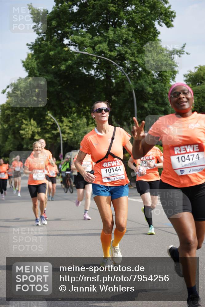 15.06.2025 - REWE Women's Run Jannik Wohlers http://msf.ph/oto/7954256 15.06.2025 08:49:27 Laufen 0156, 10484, 10730, 10144, 10474 meine-sportfotos.de