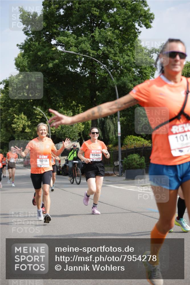 15.06.2025 - REWE Women's Run Jannik Wohlers http://msf.ph/oto/7954278 15.06.2025 08:49:28 Laufen 10484, 10156, 101 meine-sportfotos.de