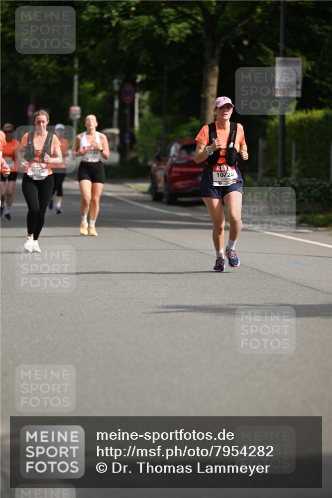 15.06.2025 - REWE Women's Run Dr. Thomas Lammeyer http://msf.ph/oto/7954282 15.06.2025 09:44:03 Laufen 10725 meine-sportfotos.de
