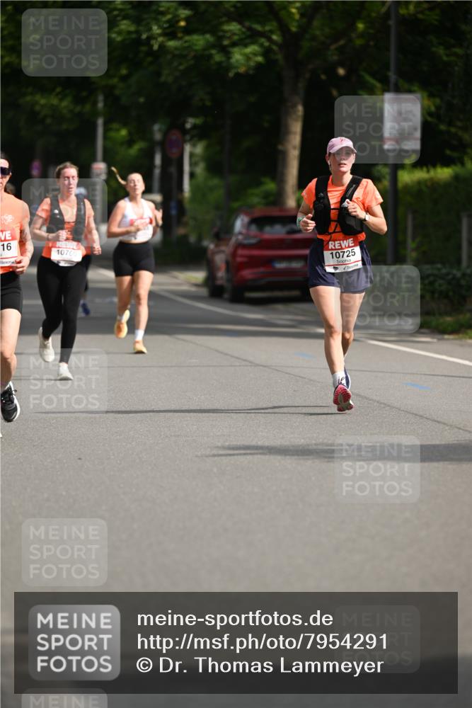 15.06.2025 - REWE Women's Run Dr. Thomas Lammeyer http://msf.ph/oto/7954291 15.06.2025 09:44:03 Laufen 16, 10760, 10725 meine-sportfotos.de