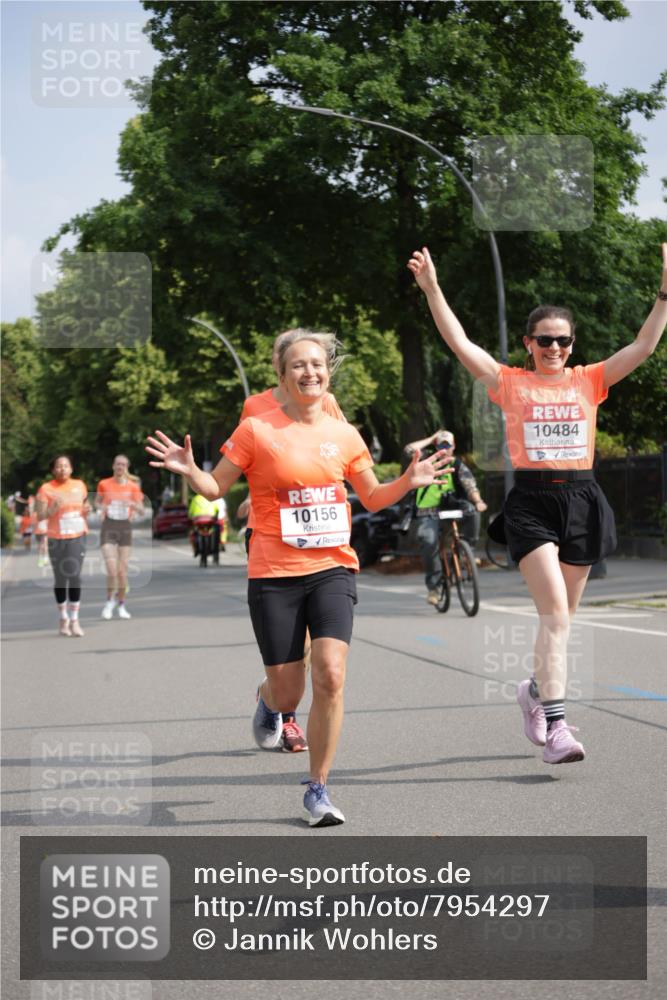 15.06.2025 - REWE Women's Run Jannik Wohlers http://msf.ph/oto/7954297 15.06.2025 08:49:28 Laufen 10156, 10484 meine-sportfotos.de