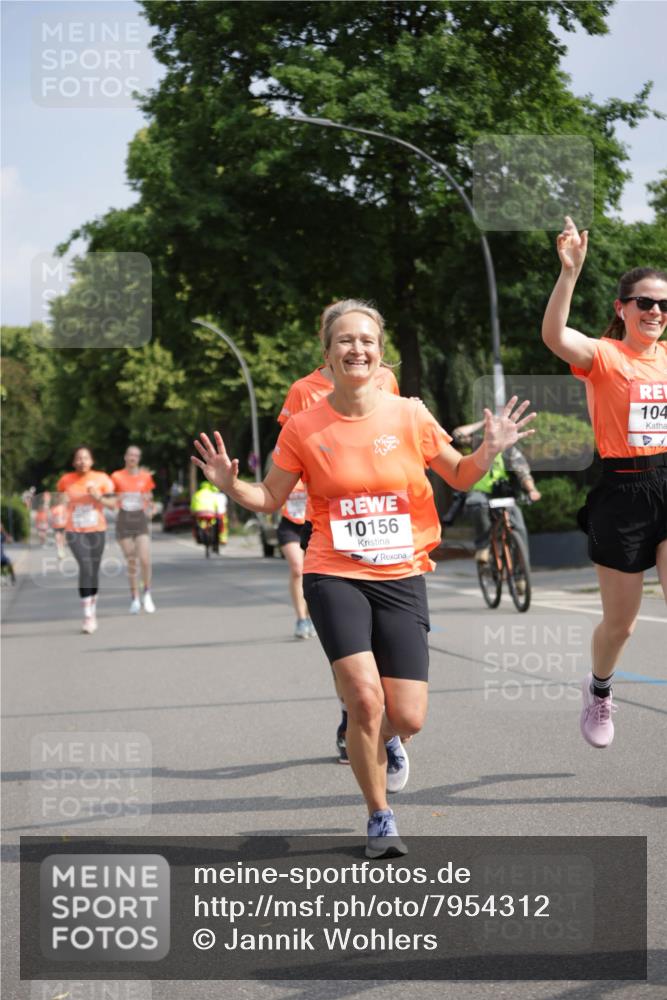 15.06.2025 - REWE Women's Run Jannik Wohlers http://msf.ph/oto/7954312 15.06.2025 08:49:29 Laufen 10156, 104, 74 meine-sportfotos.de