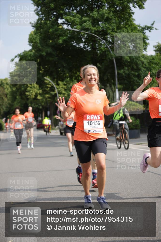 15.06.2025 - REWE Women's Run Jannik Wohlers http://msf.ph/oto/7954315 15.06.2025 08:49:29 Laufen 10754, 10156, 543 meine-sportfotos.de