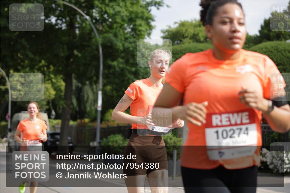 15.06.2025 - REWE Women's Run Jannik Wohlers http://msf.ph/oto/7954380 15.06.2025 08:49:34 Laufen 10241, 10274 meine-sportfotos.de