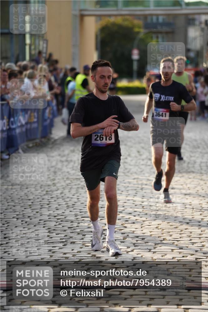 13.06.2025 - Holstenköstenlauf Felixshl http://msf.ph/oto/7954389 13.06.2025 19:44:41 Laufen 2618, 2625, 3641, 3748 meine-sportfotos.de