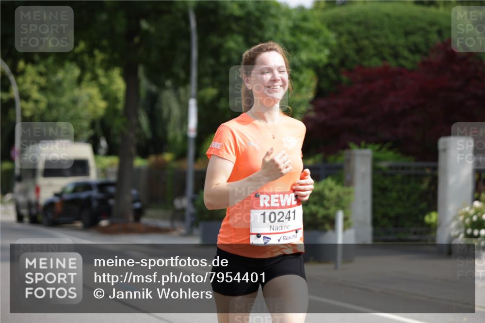 15.06.2025 - REWE Women's Run Jannik Wohlers http://msf.ph/oto/7954401 15.06.2025 08:49:36 Laufen 10241 meine-sportfotos.de