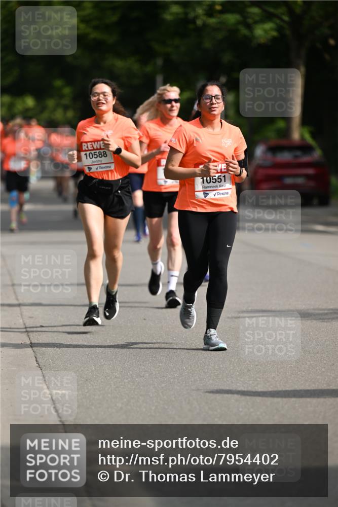 15.06.2025 - REWE Women's Run Dr. Thomas Lammeyer http://msf.ph/oto/7954402 15.06.2025 09:44:11 Laufen 10588, 10551 meine-sportfotos.de