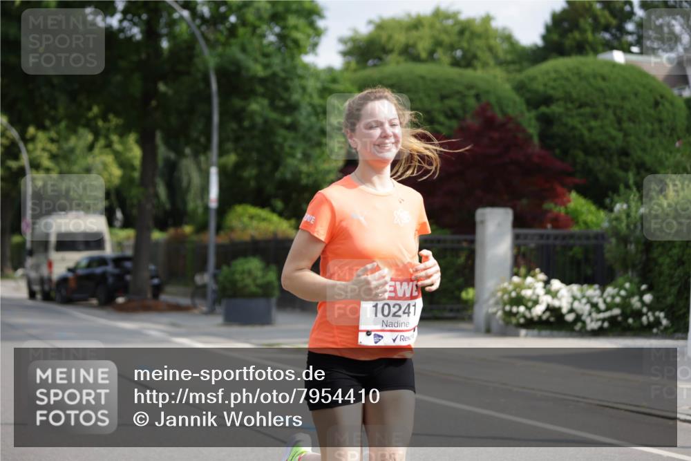15.06.2025 - REWE Women's Run Jannik Wohlers http://msf.ph/oto/7954410 15.06.2025 08:49:36 Laufen 10241 meine-sportfotos.de