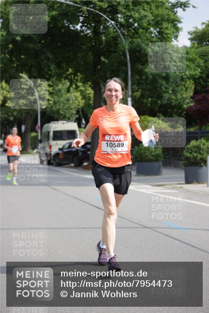 15.06.2025 - REWE Women's Run Jannik Wohlers http://msf.ph/oto/7954473 15.06.2025 08:49:40 Laufen 10589 meine-sportfotos.de