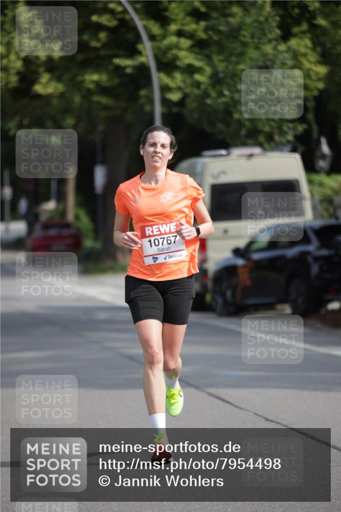 15.06.2025 - REWE Women's Run Jannik Wohlers http://msf.ph/oto/7954498 15.06.2025 08:49:42 Laufen 10767 meine-sportfotos.de