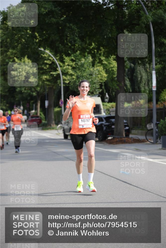 15.06.2025 - REWE Women's Run Jannik Wohlers http://msf.ph/oto/7954515 15.06.2025 08:49:43 Laufen 10767 meine-sportfotos.de