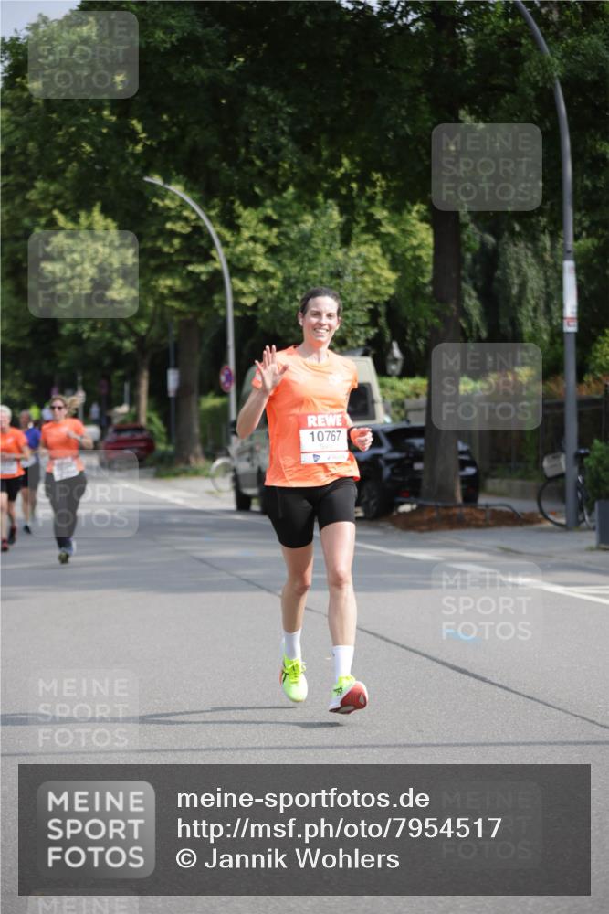 15.06.2025 - REWE Women's Run Jannik Wohlers http://msf.ph/oto/7954517 15.06.2025 08:49:43 Laufen 10767 meine-sportfotos.de