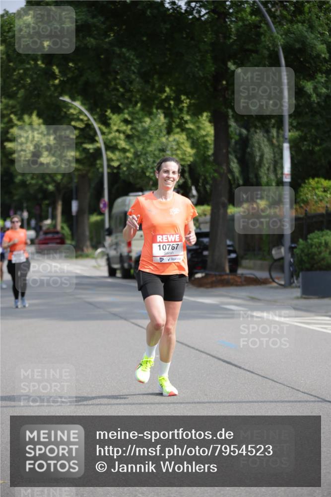 15.06.2025 - REWE Women's Run Jannik Wohlers http://msf.ph/oto/7954523 15.06.2025 08:49:43 Laufen 10767 meine-sportfotos.de