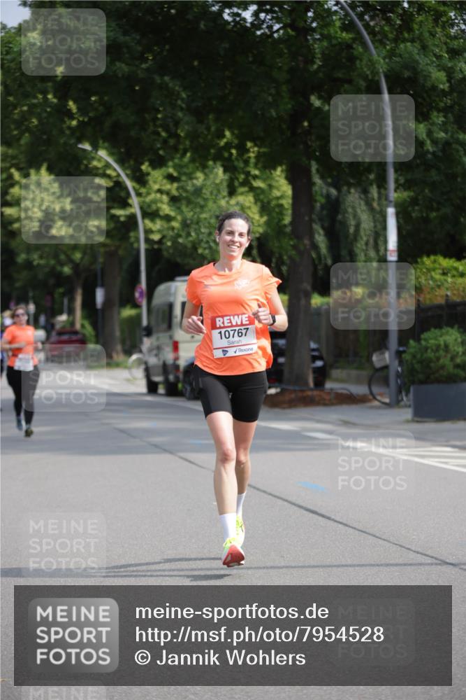 15.06.2025 - REWE Women's Run Jannik Wohlers http://msf.ph/oto/7954528 15.06.2025 08:49:44 Laufen 10767 meine-sportfotos.de