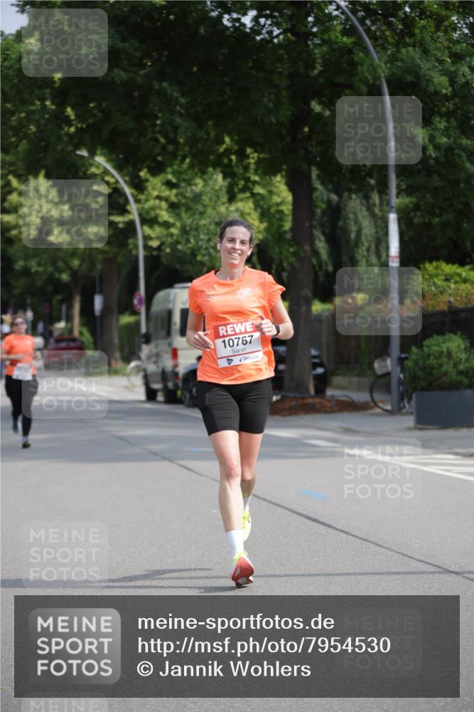 15.06.2025 - REWE Women's Run Jannik Wohlers http://msf.ph/oto/7954530 15.06.2025 08:49:44 Laufen 10767 meine-sportfotos.de