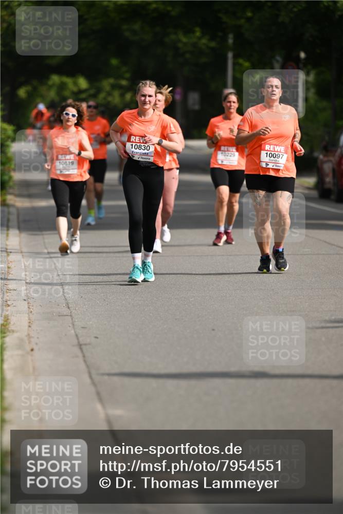 15.06.2025 - REWE Women's Run Dr. Thomas Lammeyer http://msf.ph/oto/7954551 15.06.2025 09:44:22 Laufen 10830, 10097, 10819 meine-sportfotos.de