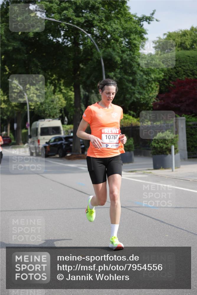 15.06.2025 - REWE Women's Run Jannik Wohlers http://msf.ph/oto/7954556 15.06.2025 08:49:45 Laufen 10767 meine-sportfotos.de