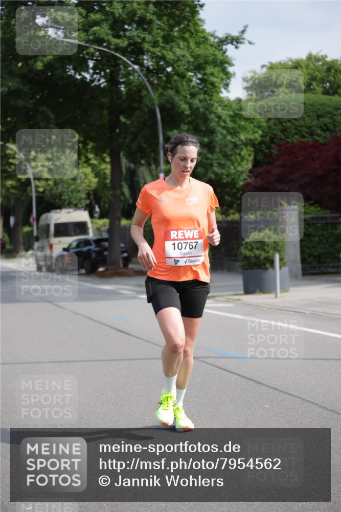 15.06.2025 - REWE Women's Run Jannik Wohlers http://msf.ph/oto/7954562 15.06.2025 08:49:45 Laufen 10767 meine-sportfotos.de