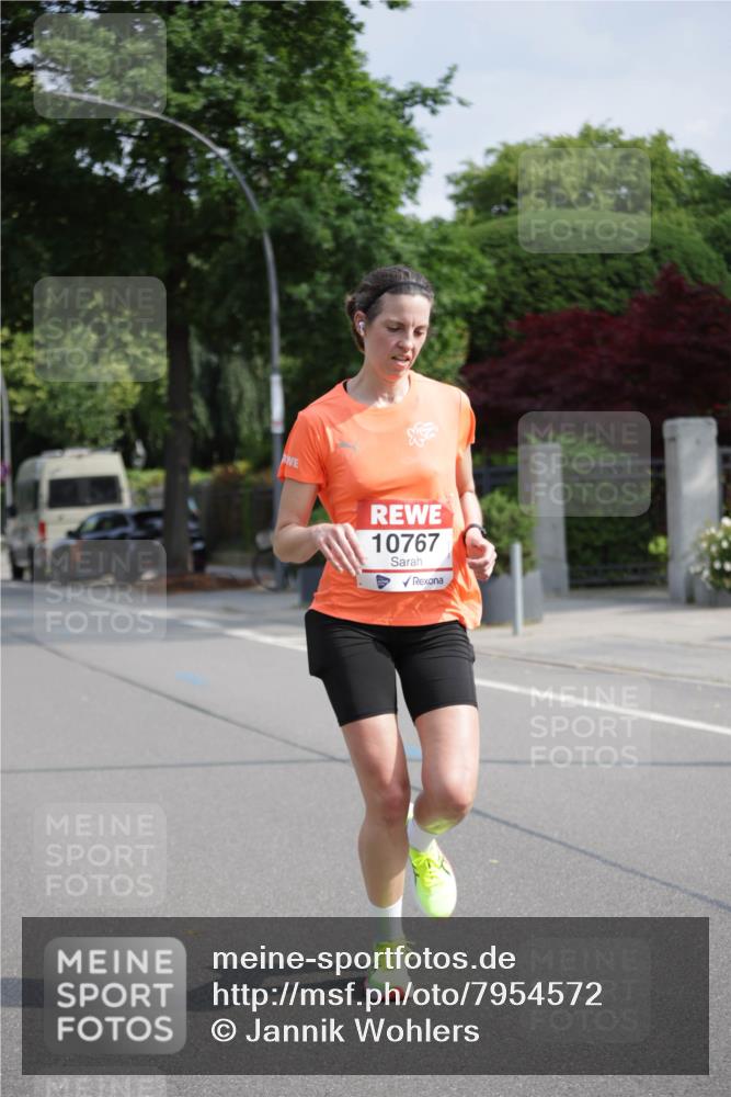 15.06.2025 - REWE Women's Run Jannik Wohlers http://msf.ph/oto/7954572 15.06.2025 08:49:45 Laufen 10767 meine-sportfotos.de