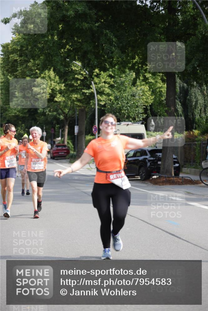15.06.2025 - REWE Women's Run Jannik Wohlers http://msf.ph/oto/7954583 15.06.2025 08:49:48 Laufen 10666, 10142 meine-sportfotos.de
