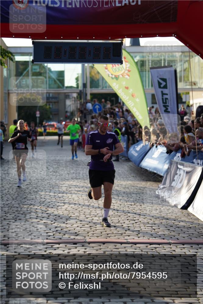 13.06.2025 - Holstenköstenlauf Felixshl http://msf.ph/oto/7954595 13.06.2025 19:44:53 Laufen 2623, 3082, 3119, 3233 meine-sportfotos.de