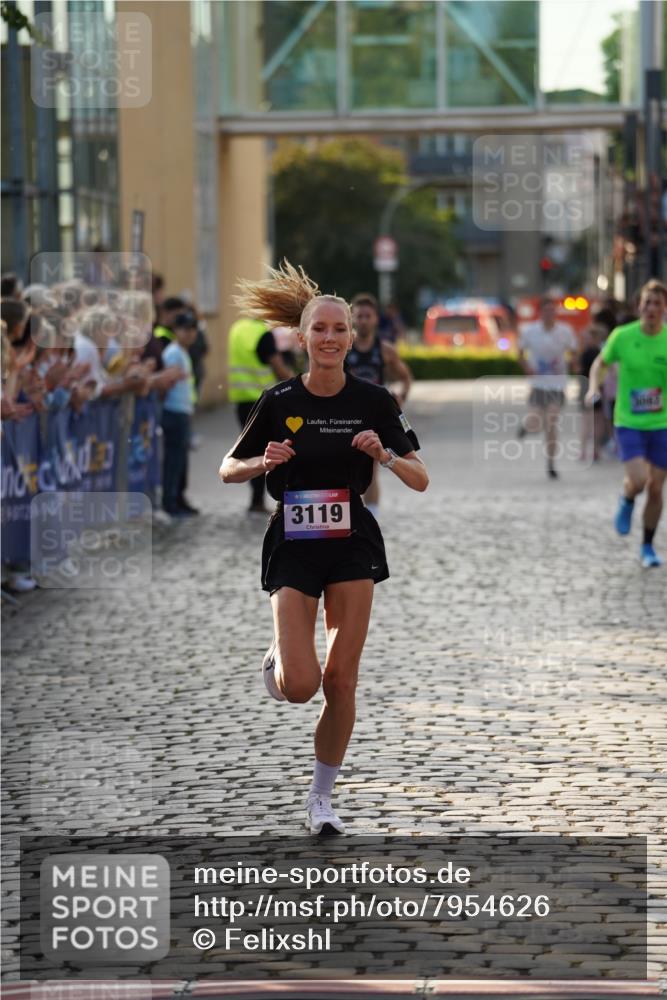 13.06.2025 - Holstenköstenlauf Felixshl http://msf.ph/oto/7954626 13.06.2025 19:44:55 Laufen 2623, 3082, 3119, 3233, 3885 meine-sportfotos.de
