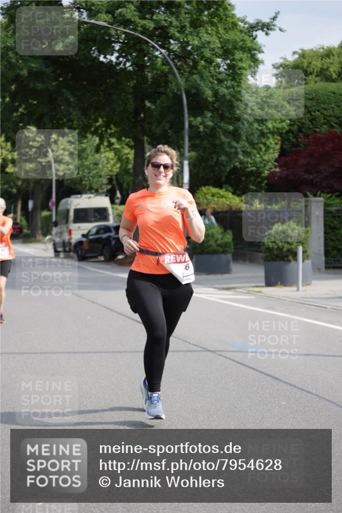 15.06.2025 - REWE Women's Run Jannik Wohlers http://msf.ph/oto/7954628 15.06.2025 08:49:49 Laufen 9 meine-sportfotos.de