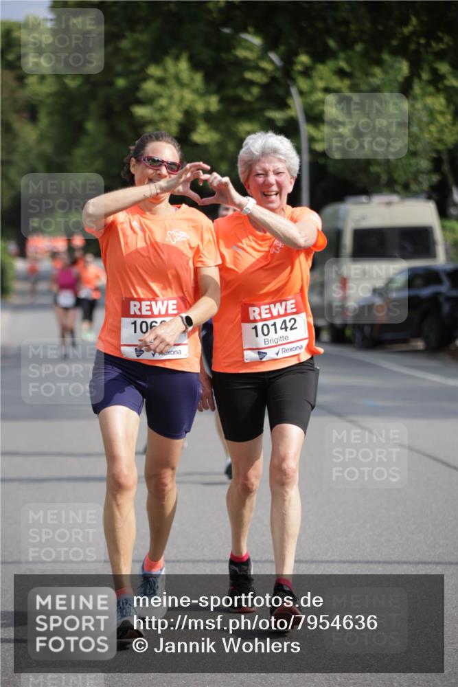 15.06.2025 - REWE Women's Run Jannik Wohlers http://msf.ph/oto/7954636 15.06.2025 08:49:51 Laufen 106, 10142 meine-sportfotos.de