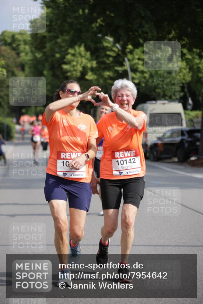 15.06.2025 - REWE Women's Run Jannik Wohlers http://msf.ph/oto/7954642 15.06.2025 08:49:51 Laufen 10, 10, 10142 meine-sportfotos.de