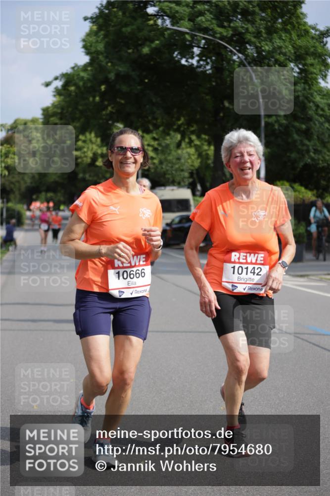 15.06.2025 - REWE Women's Run Jannik Wohlers http://msf.ph/oto/7954680 15.06.2025 08:49:52 Laufen 10666, 10142 meine-sportfotos.de