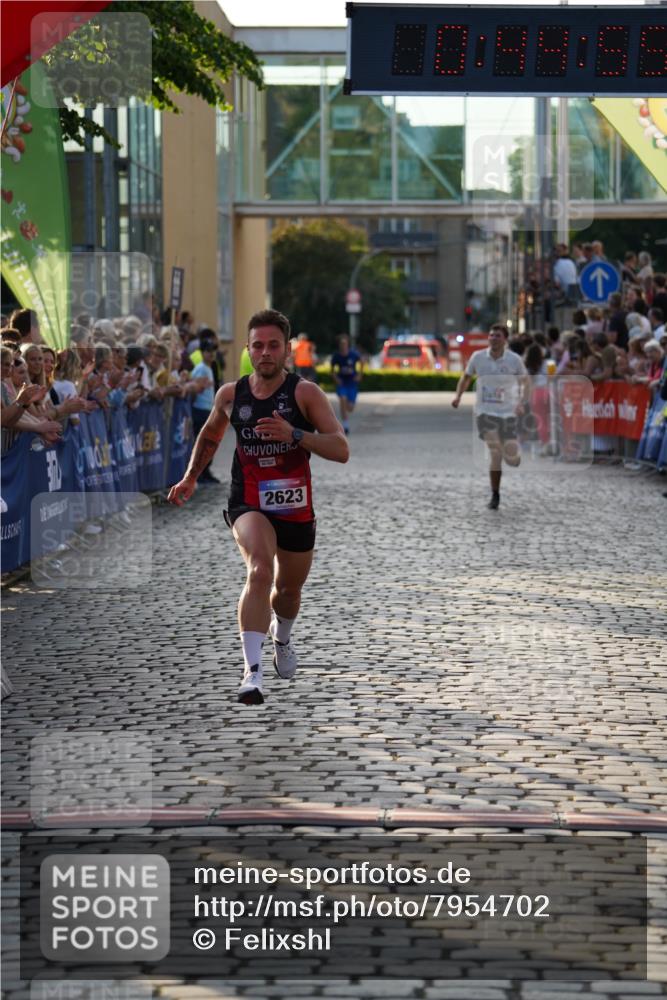 13.06.2025 - Holstenköstenlauf Felixshl http://msf.ph/oto/7954702 13.06.2025 19:44:58 Laufen 2623, 3003, 3082, 3119, 3233, 3885 meine-sportfotos.de
