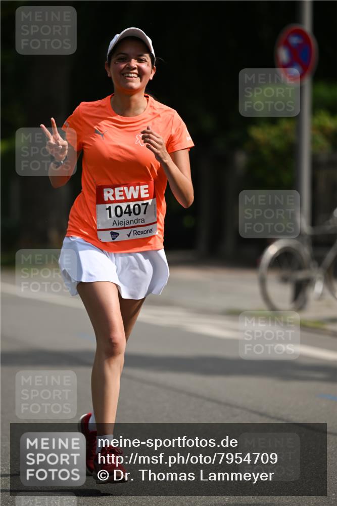 15.06.2025 - REWE Women's Run Dr. Thomas Lammeyer http://msf.ph/oto/7954709 15.06.2025 09:44:35 Laufen 10407 meine-sportfotos.de