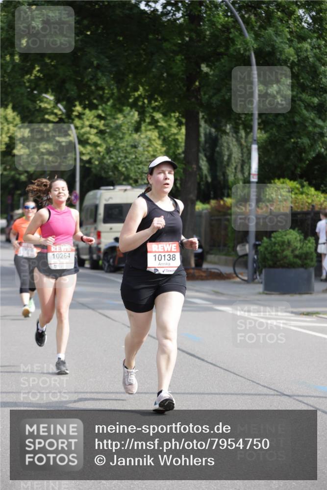 15.06.2025 - REWE Women's Run Jannik Wohlers http://msf.ph/oto/7954750 15.06.2025 08:50:00 Laufen 10264, 10138 meine-sportfotos.de
