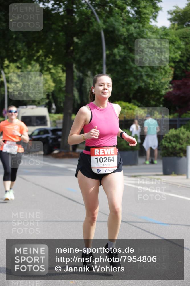 15.06.2025 - REWE Women's Run Jannik Wohlers http://msf.ph/oto/7954806 15.06.2025 08:50:02 Laufen 10264 meine-sportfotos.de