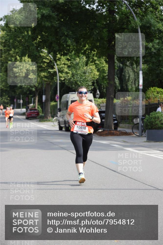 15.06.2025 - REWE Women's Run Jannik Wohlers http://msf.ph/oto/7954812 15.06.2025 08:50:03 Laufen 10510 meine-sportfotos.de