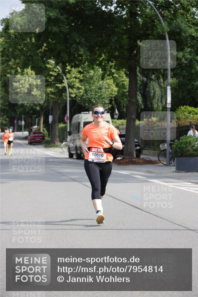 15.06.2025 - REWE Women's Run Jannik Wohlers http://msf.ph/oto/7954814 15.06.2025 08:50:03 Laufen 10510 meine-sportfotos.de