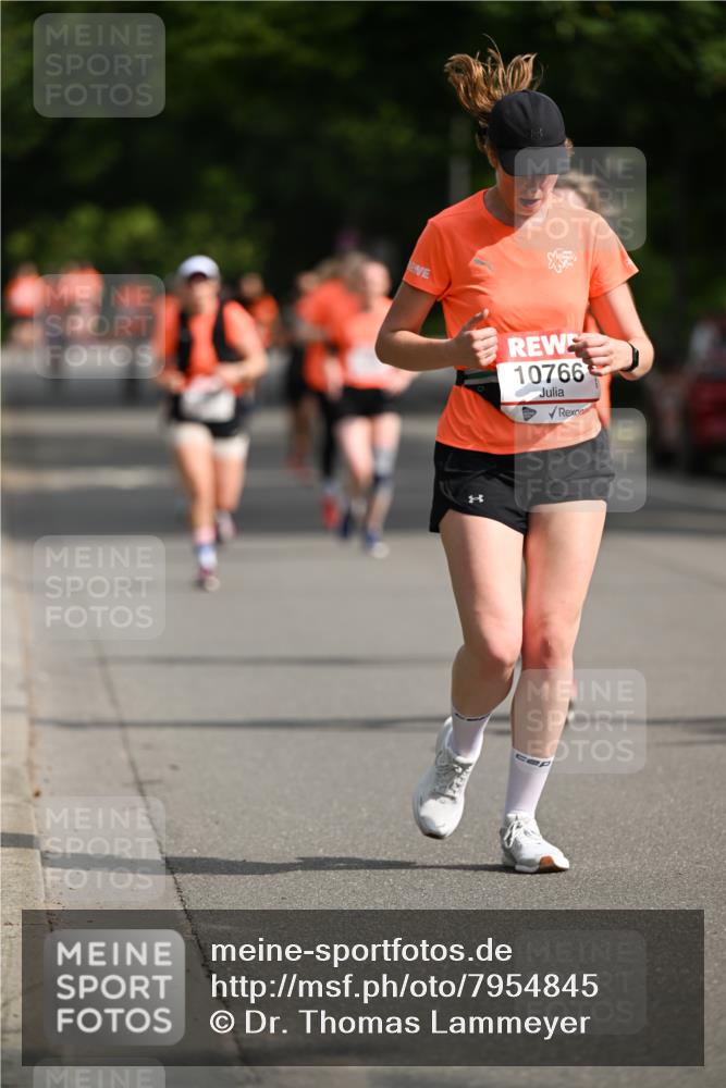 15.06.2025 - REWE Women's Run Dr. Thomas Lammeyer http://msf.ph/oto/7954845 15.06.2025 09:44:45 Laufen 10766 meine-sportfotos.de