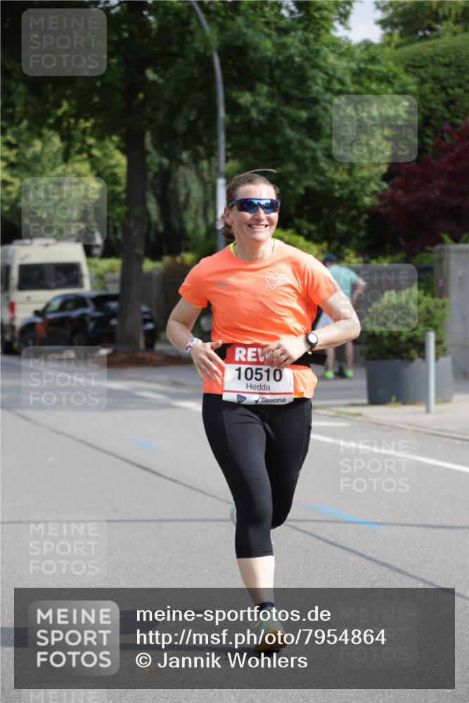 15.06.2025 - REWE Women's Run Jannik Wohlers http://msf.ph/oto/7954864 15.06.2025 08:50:05 Laufen 10510 meine-sportfotos.de