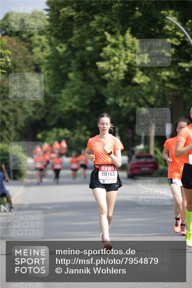 15.06.2025 - REWE Women's Run Jannik Wohlers http://msf.ph/oto/7954879 15.06.2025 08:50:14 Laufen 10163 meine-sportfotos.de