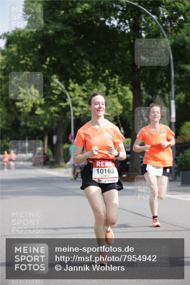 15.06.2025 - REWE Women's Run Jannik Wohlers http://msf.ph/oto/7954942 15.06.2025 08:50:18 Laufen 10163, 18797 meine-sportfotos.de