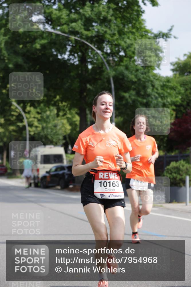 15.06.2025 - REWE Women's Run Jannik Wohlers http://msf.ph/oto/7954968 15.06.2025 08:50:18 Laufen 10163 meine-sportfotos.de